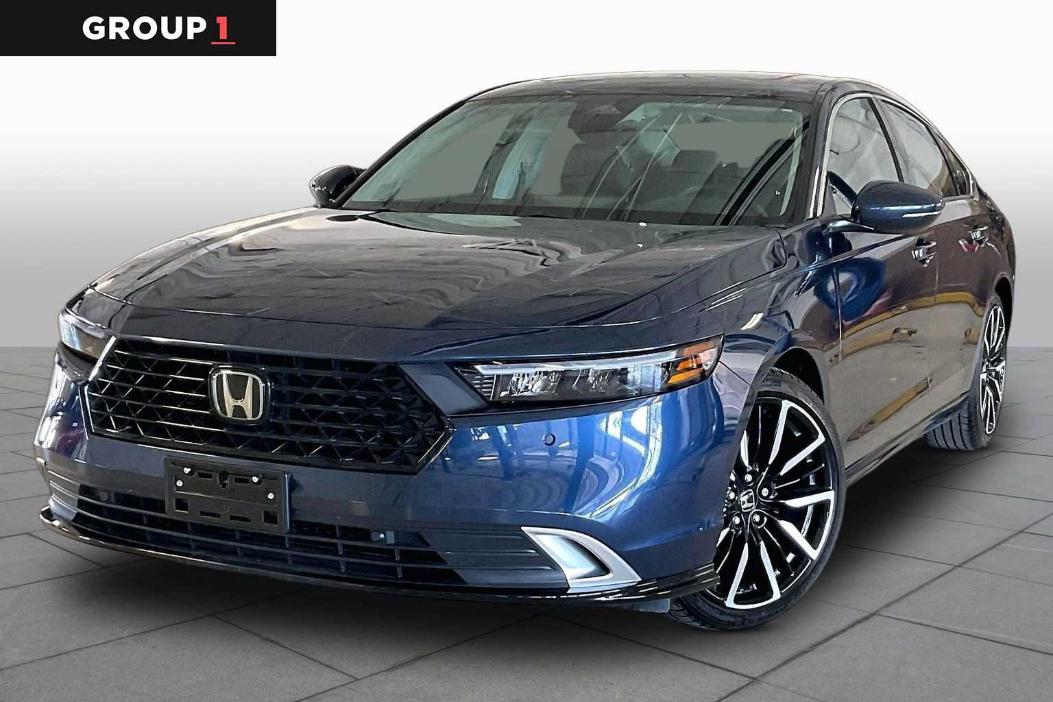 Used 2024 Honda Accord Touring image 1