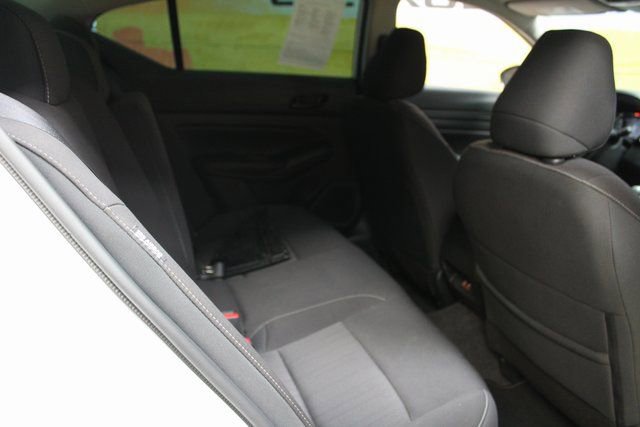 Used 2023 Nissan Altima 2.5 S image 9