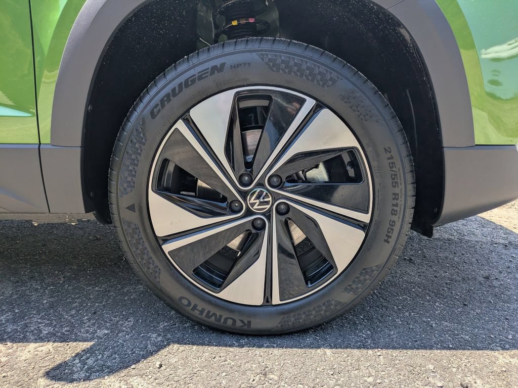 New 2026 Volkswagen Taos SE AWD/4WD image 11