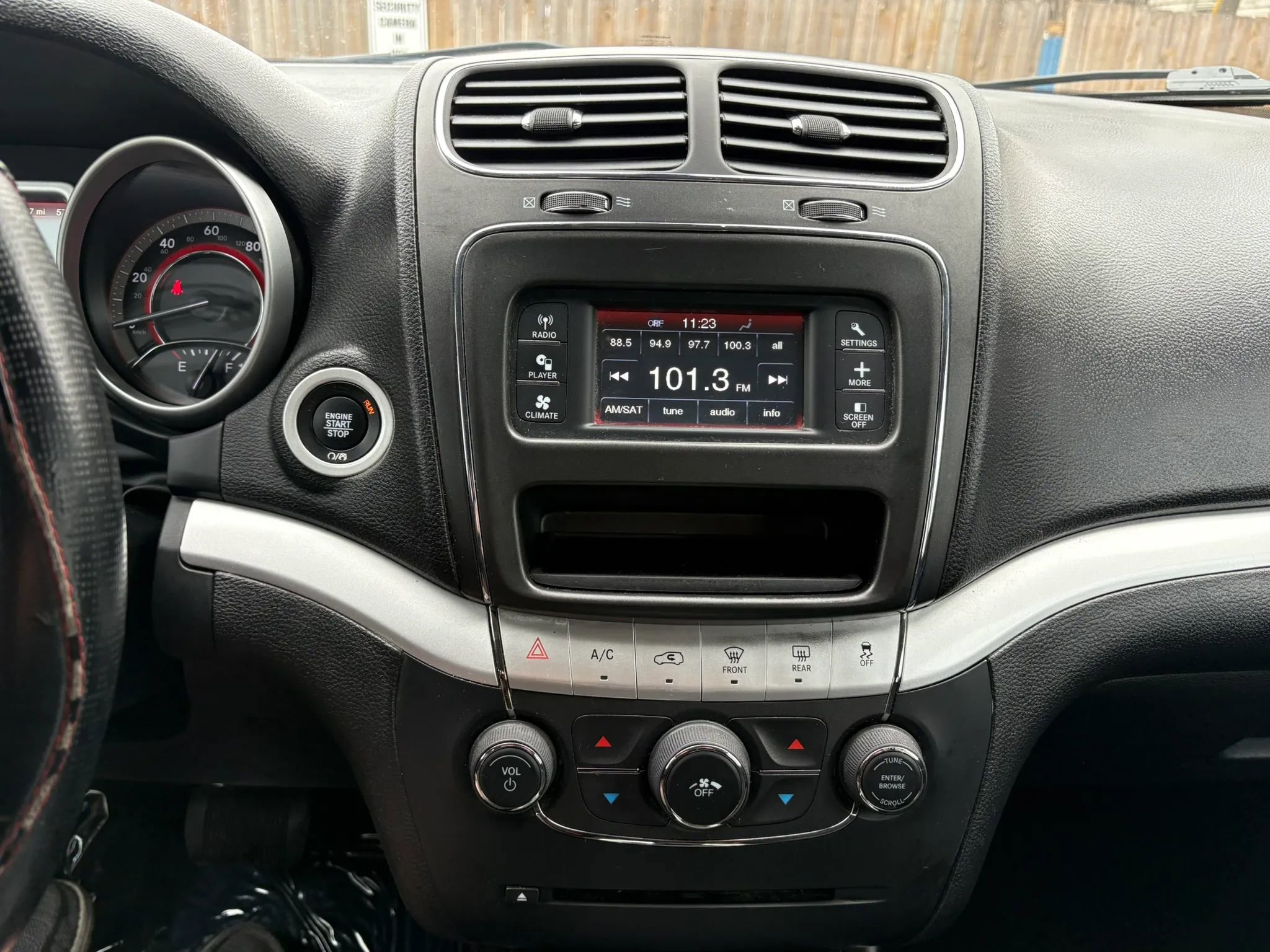 Used 2018 Dodge Journey SE w/ Popular Equipment Group image 20