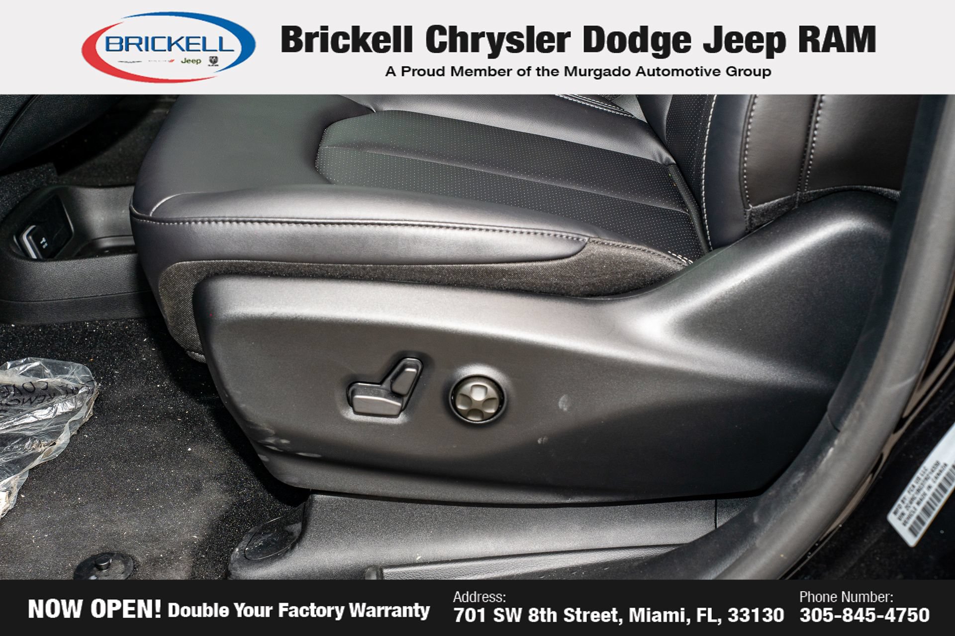 Used 2026 Chrysler Pacifica Select w/ S Appearance Package FWD image 28
