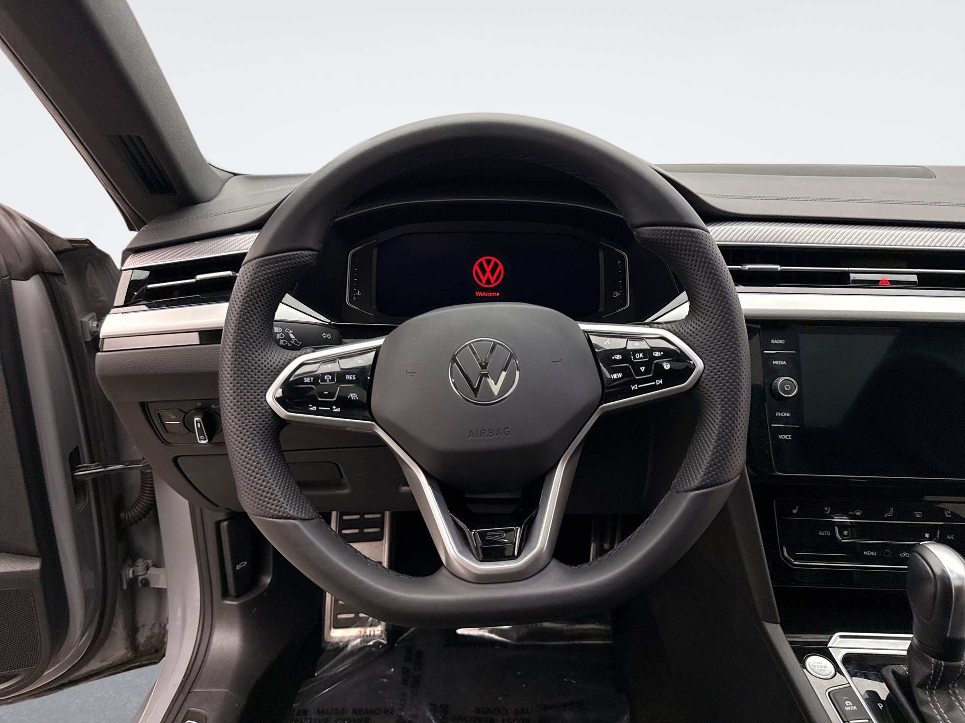 Used 2023 Volkswagen Arteon SEL Premium AWD/4WD image 14