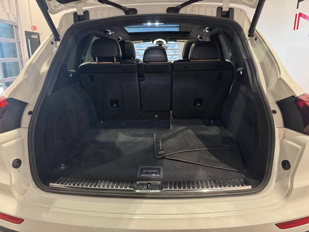 Used 2015 Porsche Cayenne Diesel AWD/4WD image 28
