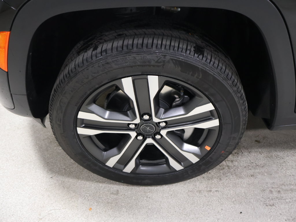 New 2027 Jeep Grand Cherokee L Limited AWD/4WD image 8