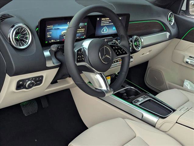 New 2026 Mercedes-Benz GLB 250 image 3