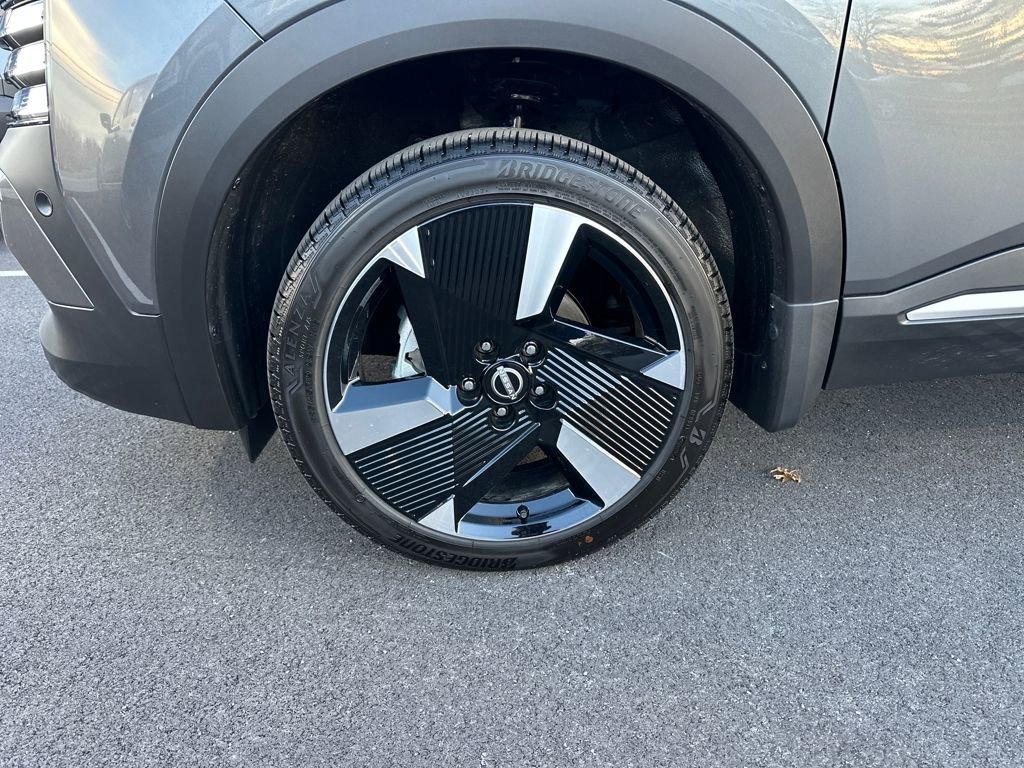 Used 2026 Nissan Kicks SR w/ Cold Weather Package image 12