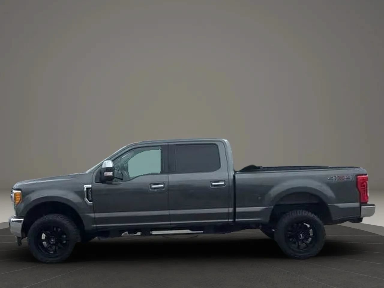 Used 2017 Ford F250 Lariat w/ Chrome Package AWD/4WD image 6
