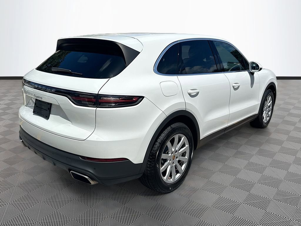 Used 2023 Porsche Cayenne image 8