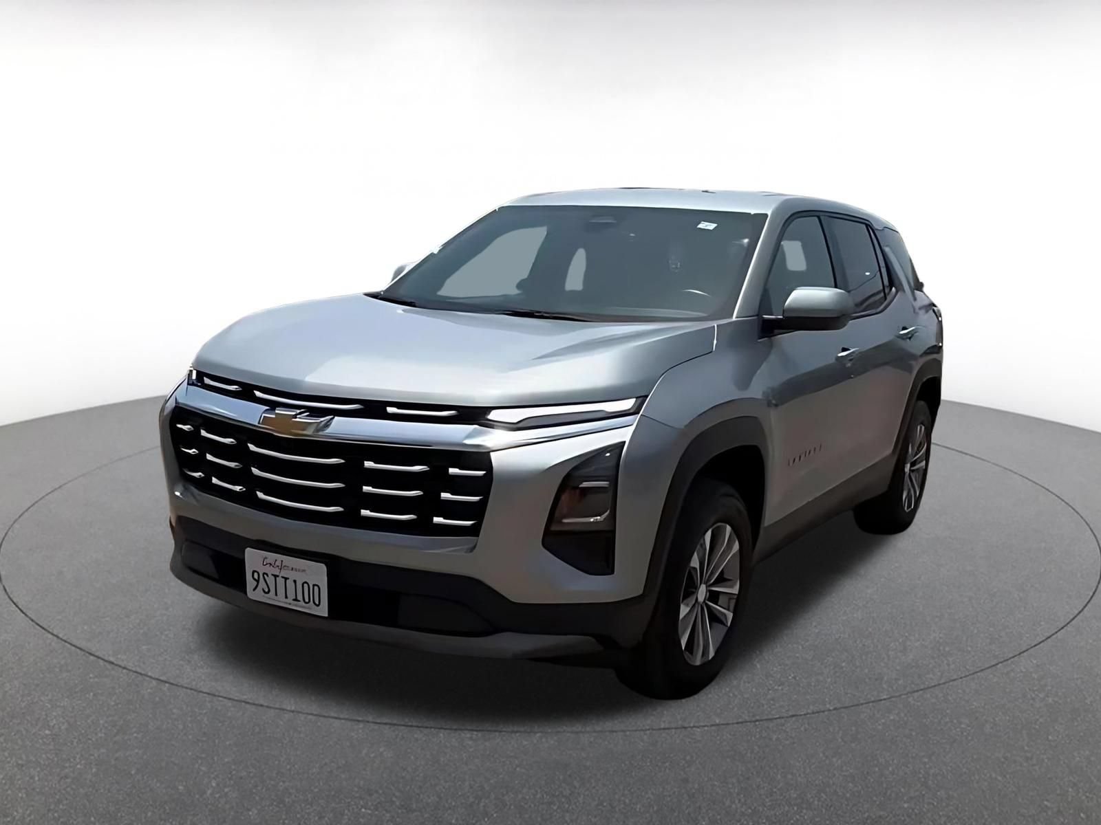 Used 2025 Chevrolet Equinox LT FWD image 7