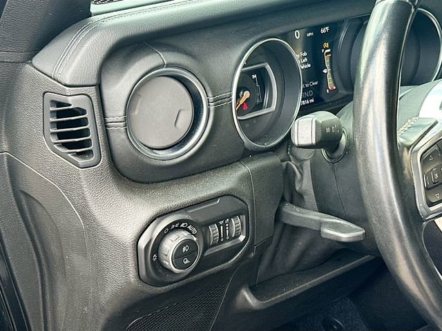 Used 2020 Jeep Gladiator Overland w/ Popular Equipment Package AWD/4WD image 11
