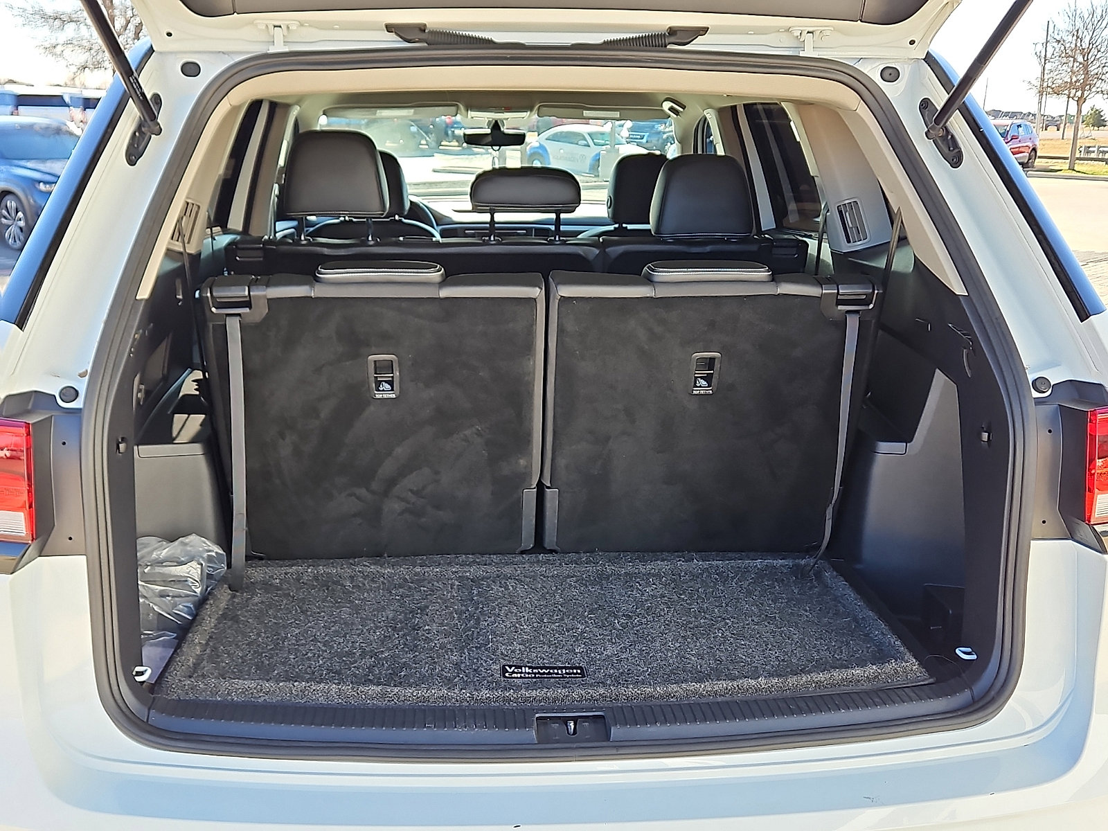 Used 2023 Volkswagen Atlas SE image 6