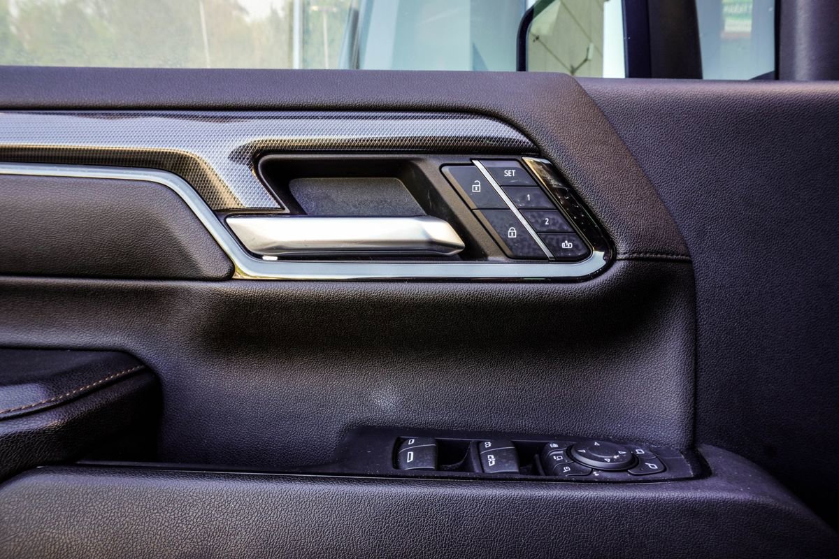 Used 2024 GMC Sierra 2500 AT4 w/ AT4 Premium Plus Package image 35