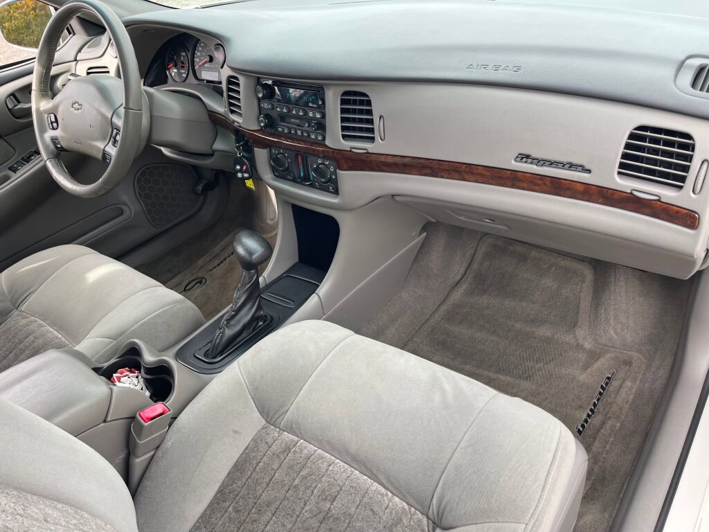 Used 2002 Chevrolet Impala LS w/ Preferred Equipment Group image 20