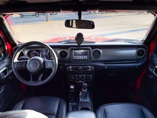 Used 2023 Jeep Gladiator Willys image 18