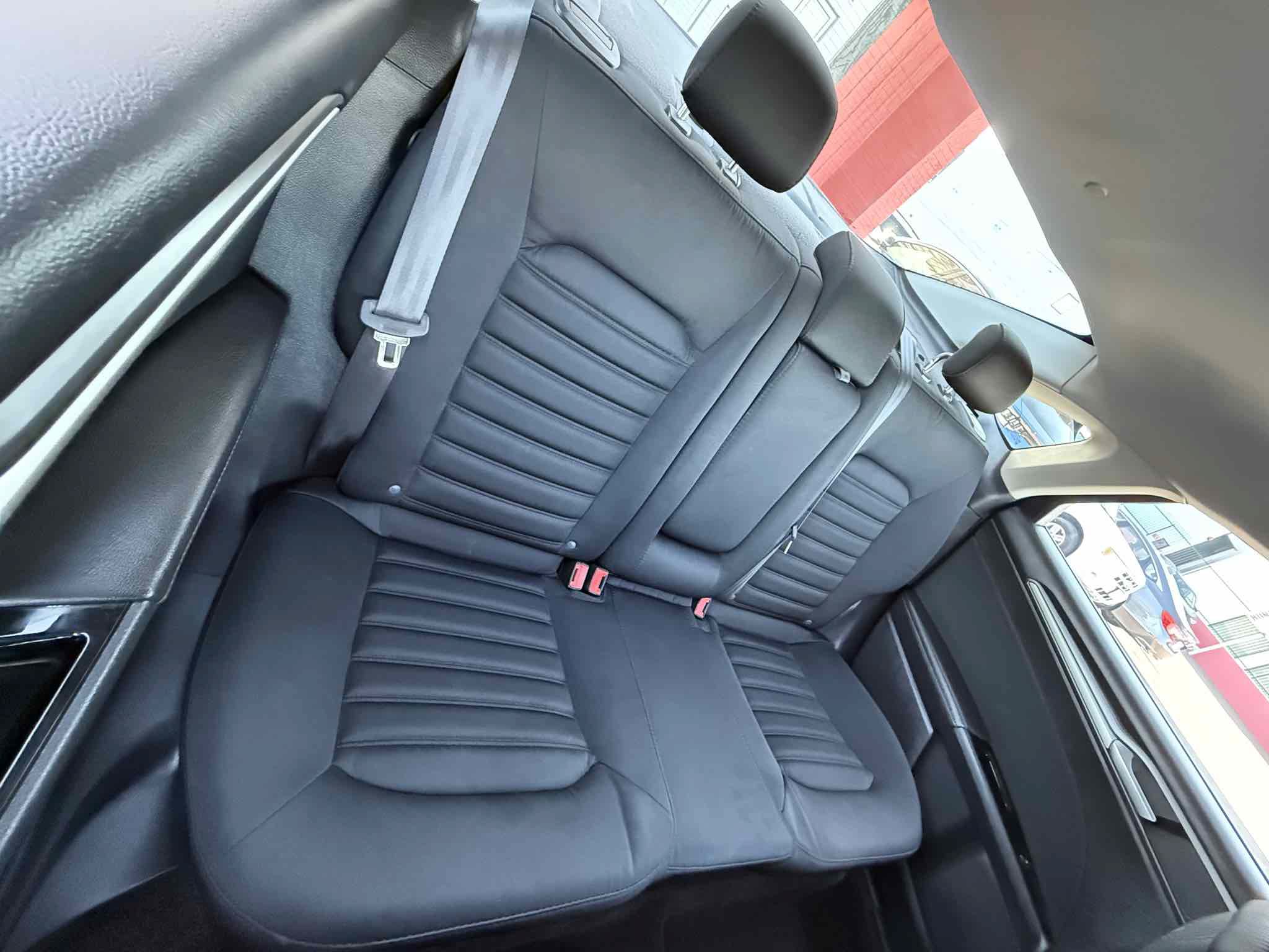 Used 2016 Ford Fusion SE FWD image 38