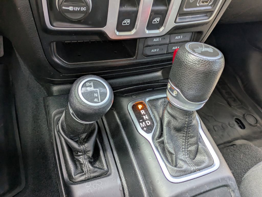 Used 2021 Jeep Wrangler Willys image 16