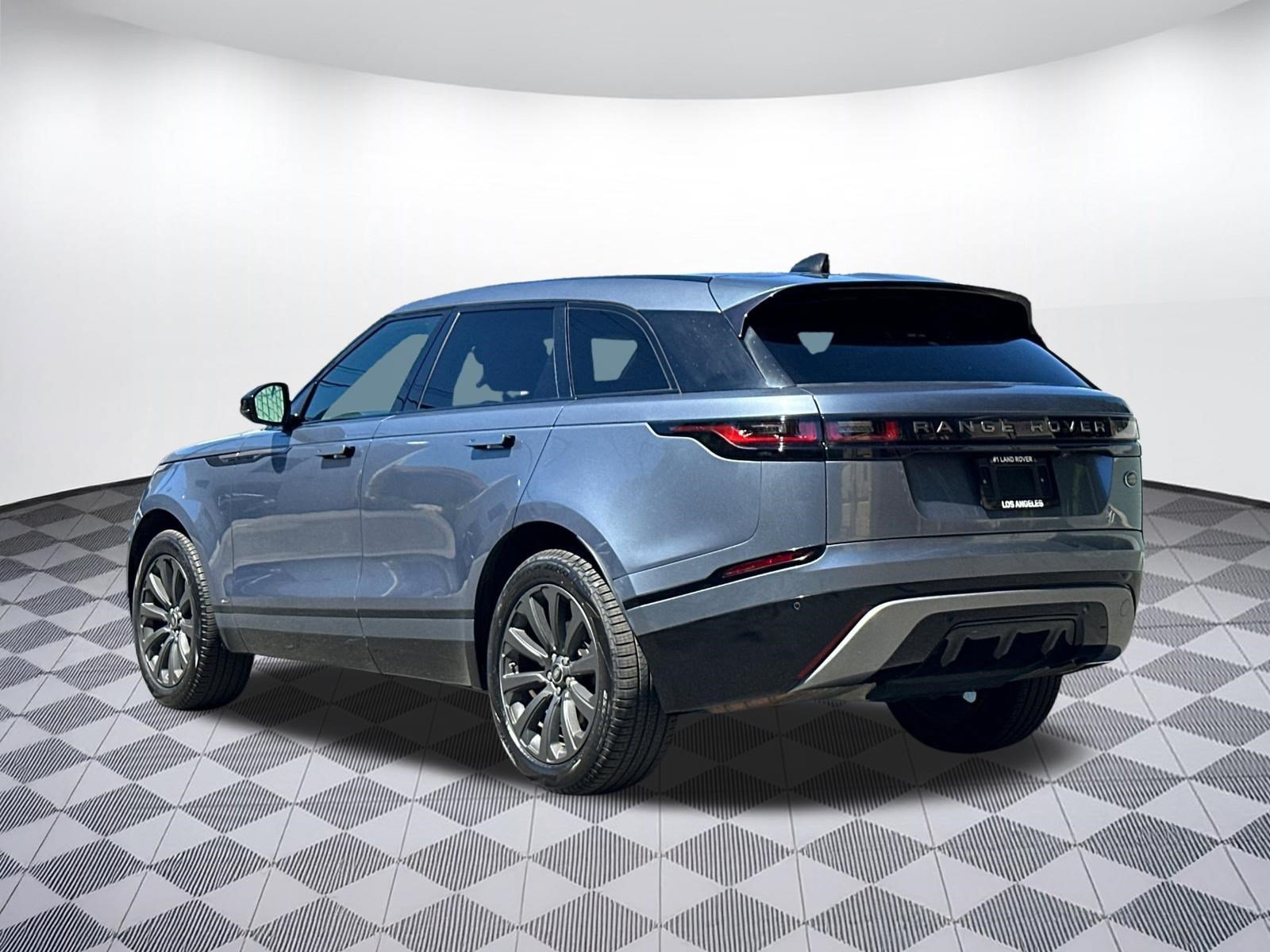 Used 2020 Land Rover Range Rover Velar R-Dynamic S AWD/4WD image 3