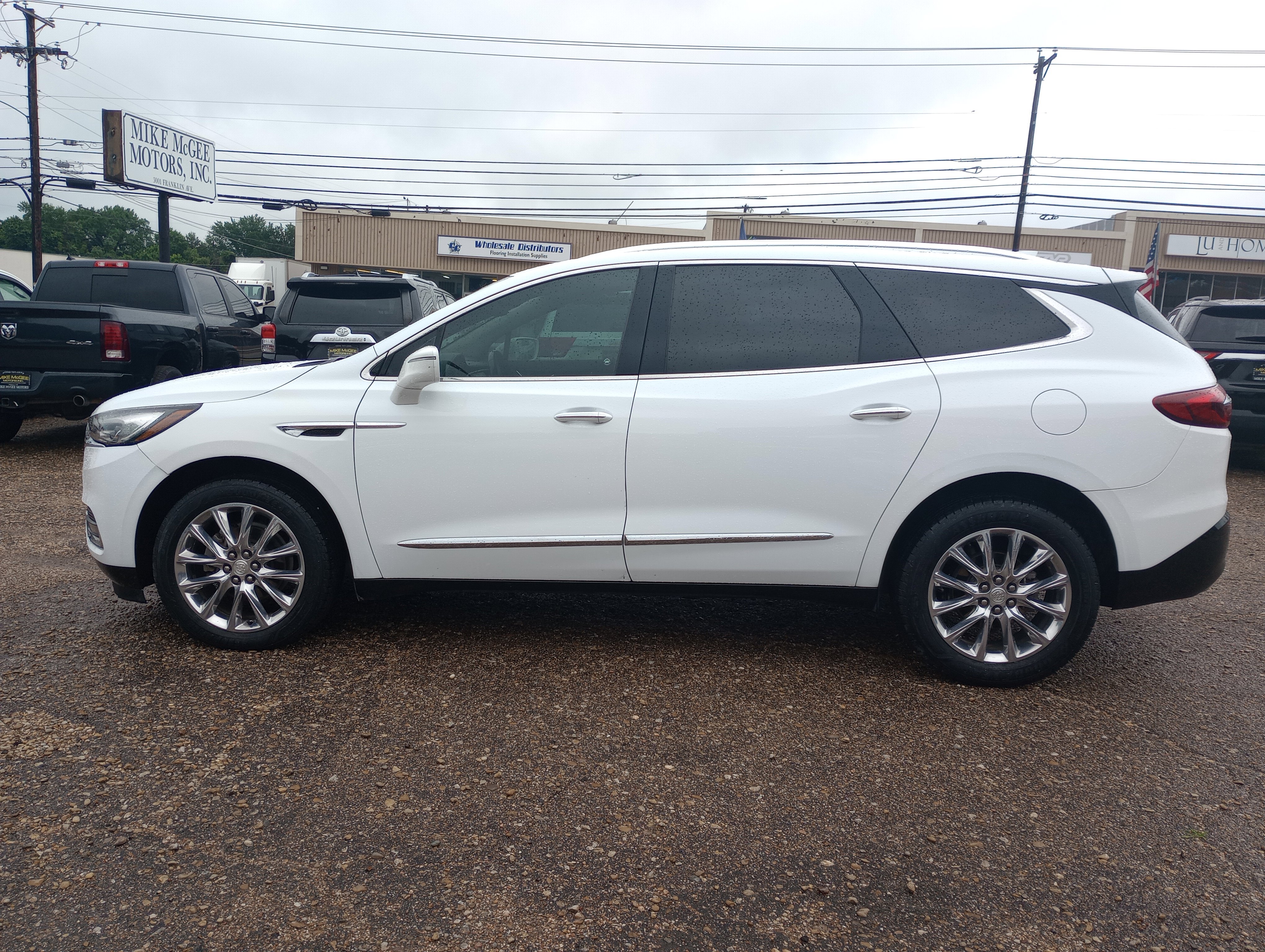 Used 2019 Buick Enclave Premium FWD image 4