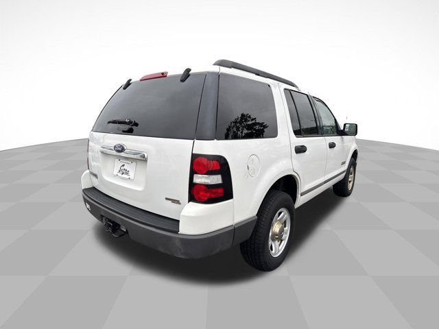 Used 2006 Ford Explorer XLS RWD image 6