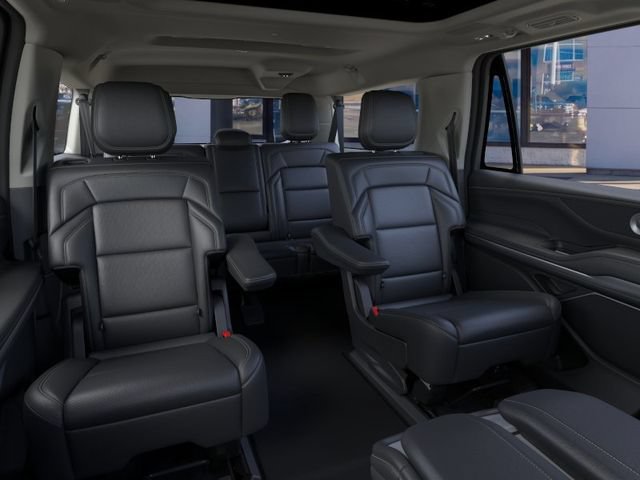 New 2026 Lincoln Navigator L Reserve AWD/4WD image 12