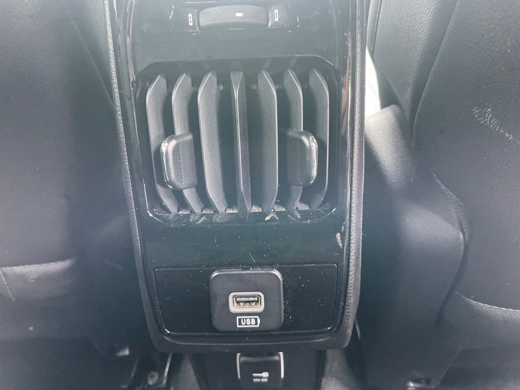 Certified 2025 Jeep Compass Limited AWD/4WD image 17