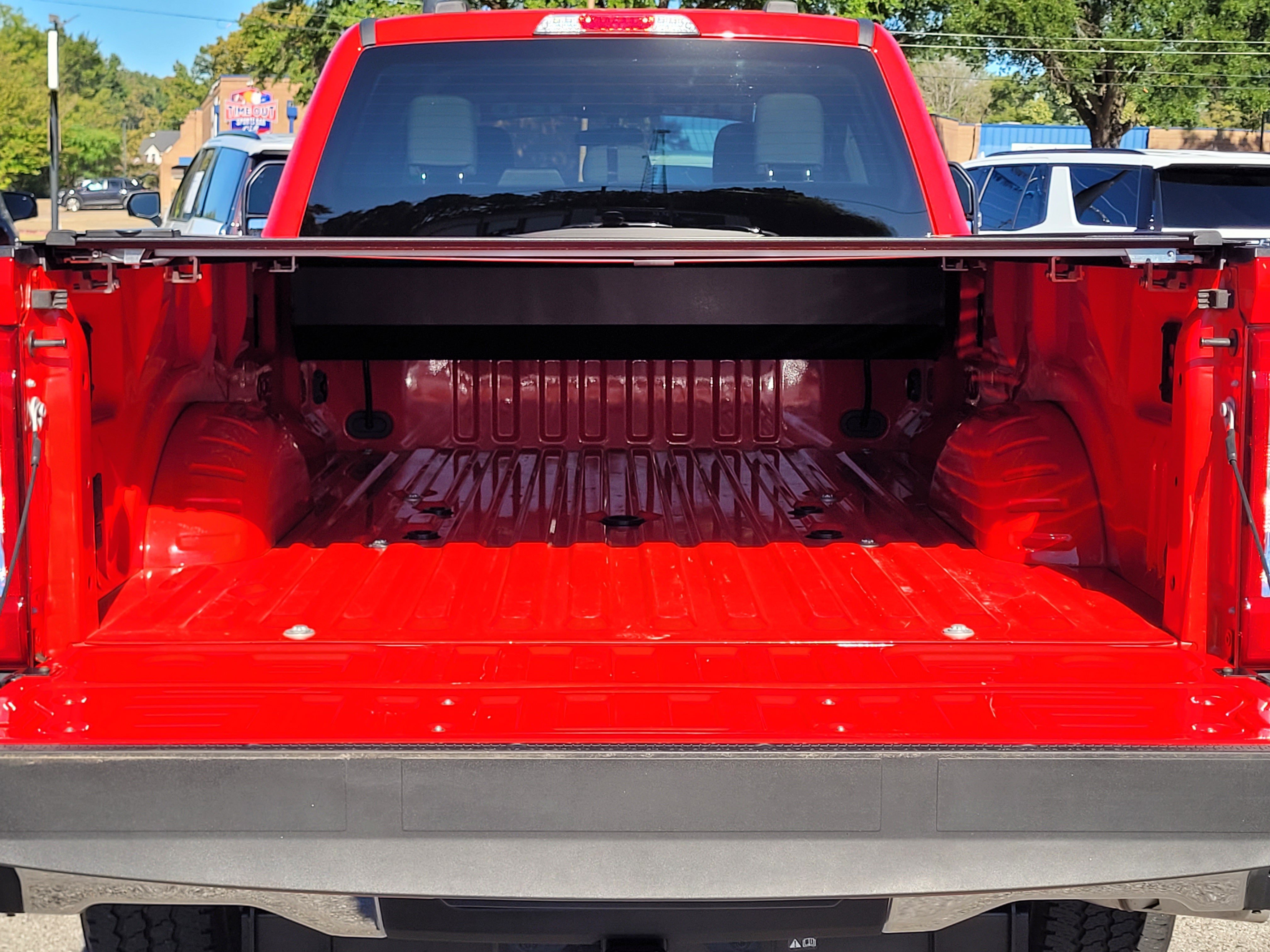Used 2024 Ford F350 XLT AWD/4WD image 9