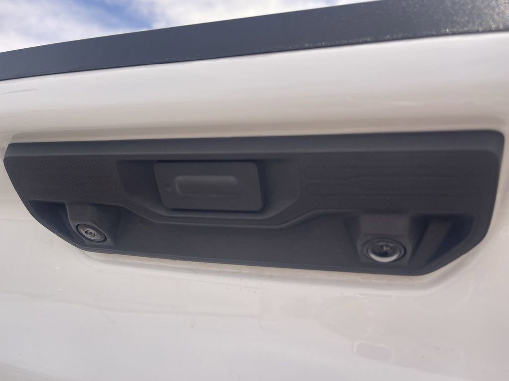 Used 2024 Chevrolet Silverado 1500 LT Trail Boss w/ LT Trail Boss Premium Package AWD/4WD image 16