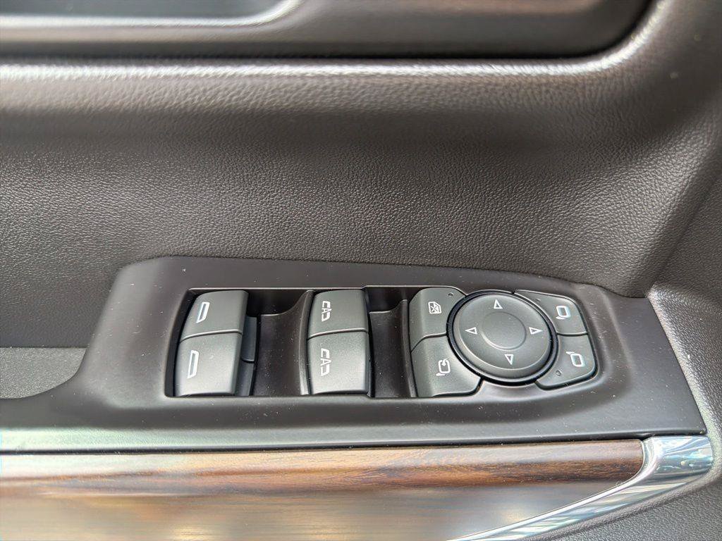 Used 2019 GMC Sierra 1500 SLT AWD/4WD image 31