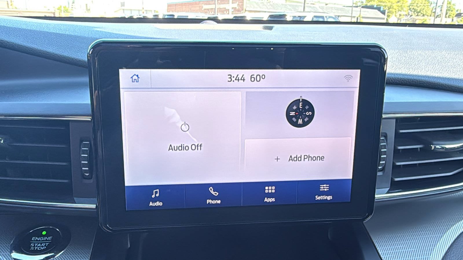 Used 2020 Ford Explorer XLT w/ Equipment Group 202A AWD/4WD image 16