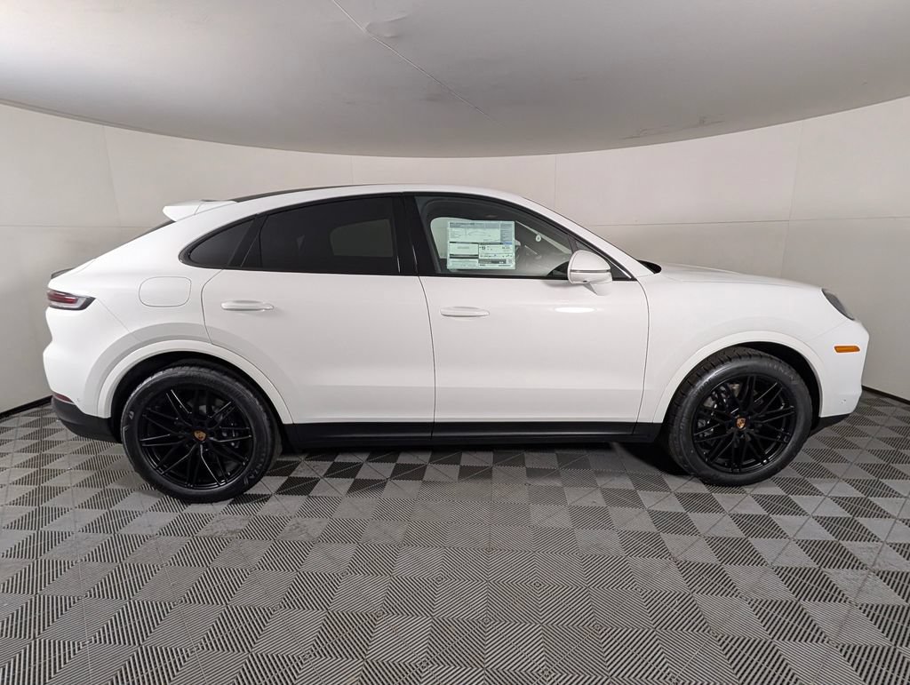 New 2026 Porsche Cayenne Coupe AWD/4WD image 8