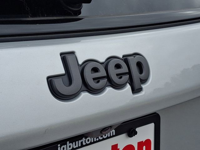 New 2026 Jeep Compass Latitude image 17