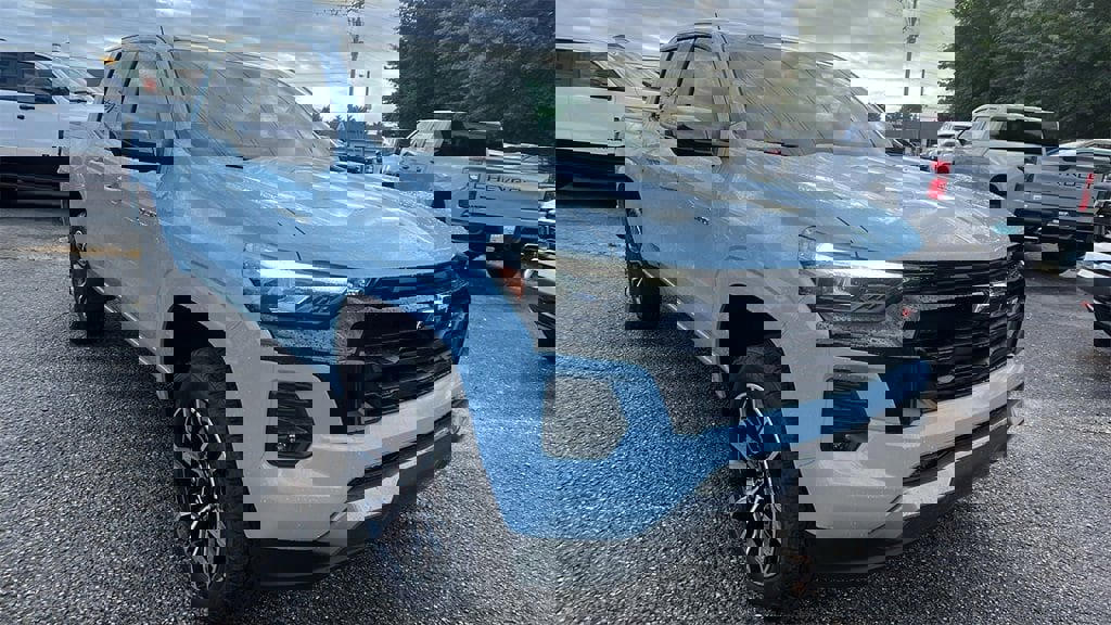 New 2025 Chevrolet Colorado Z71 image 3