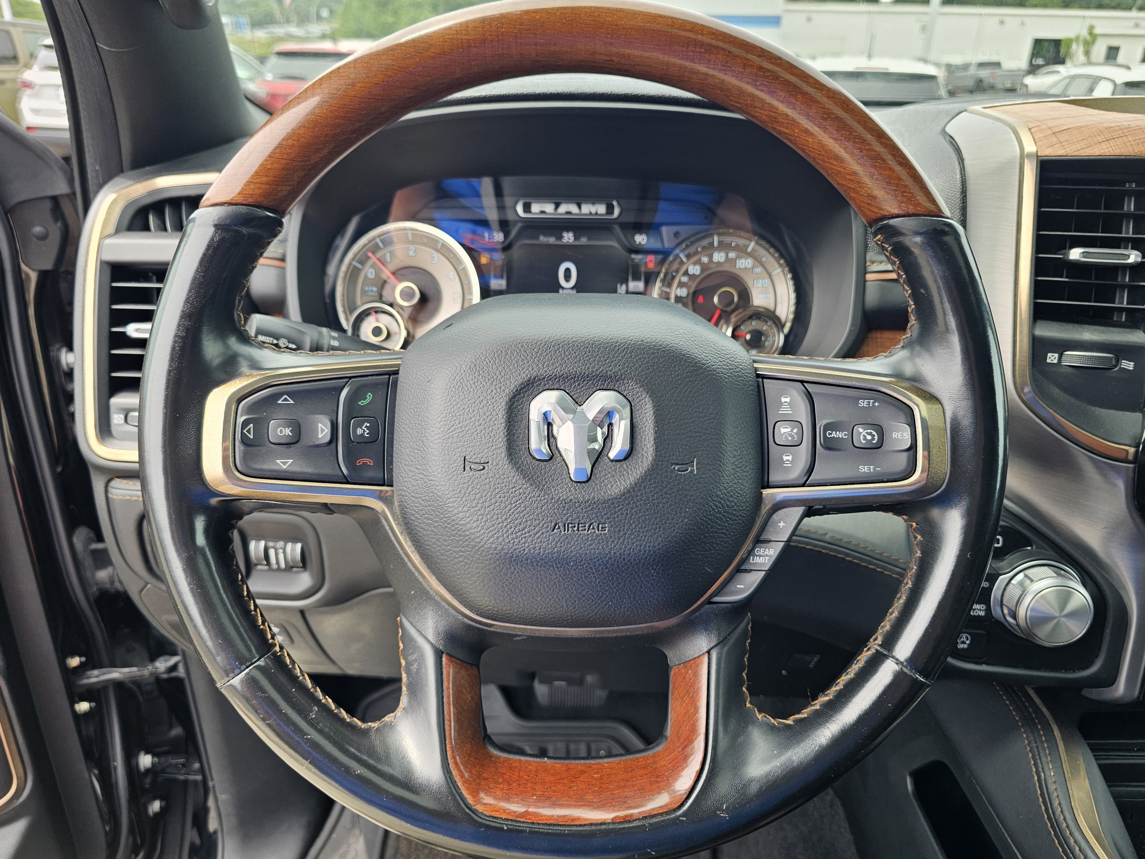 Used 2022 RAM 1500 Limited AWD/4WD image 22
