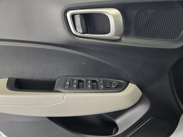 New 2026 Hyundai Venue SEL FWD image 16