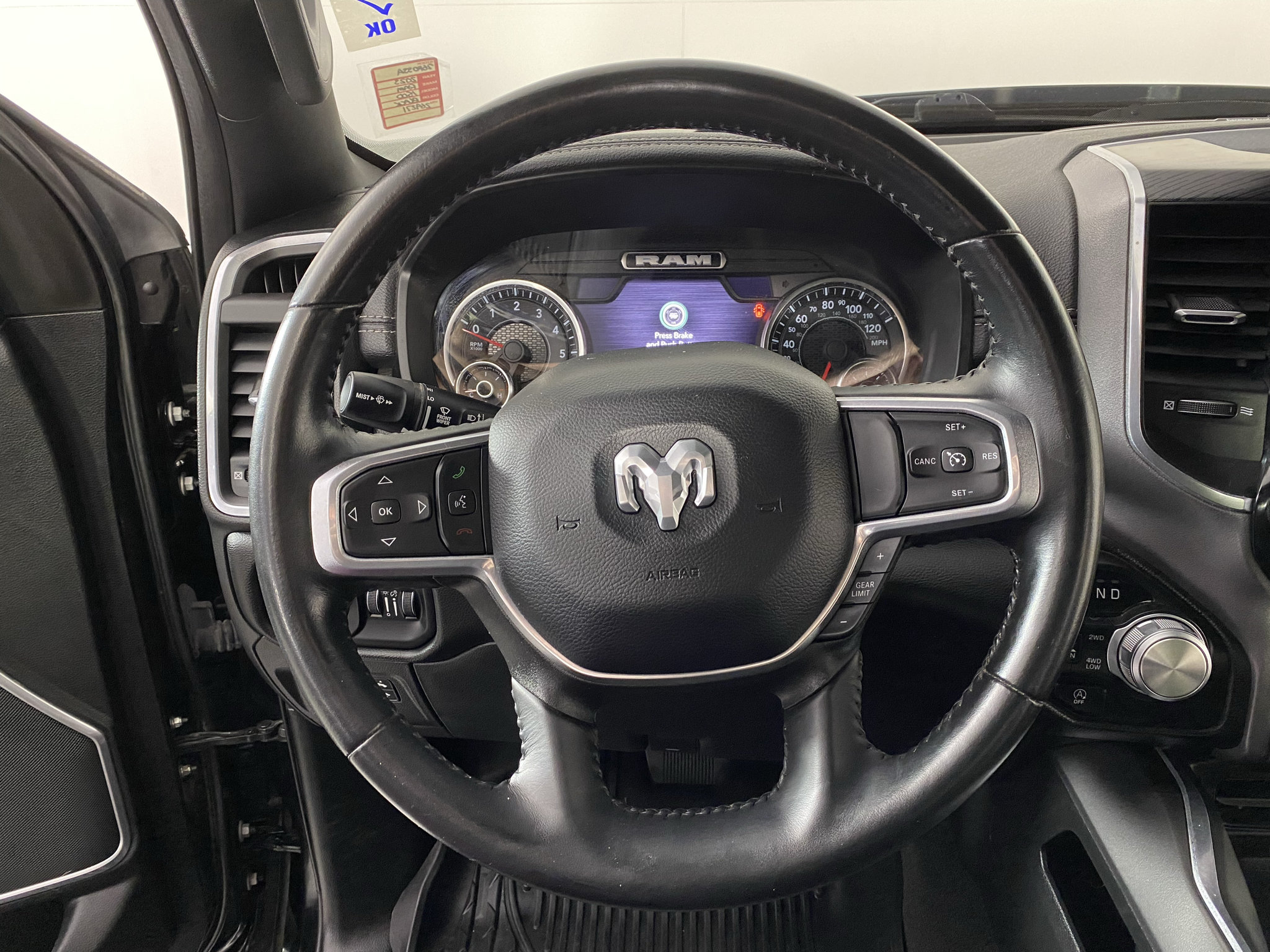 Used 2023 RAM 1500 Laramie AWD/4WD image 25