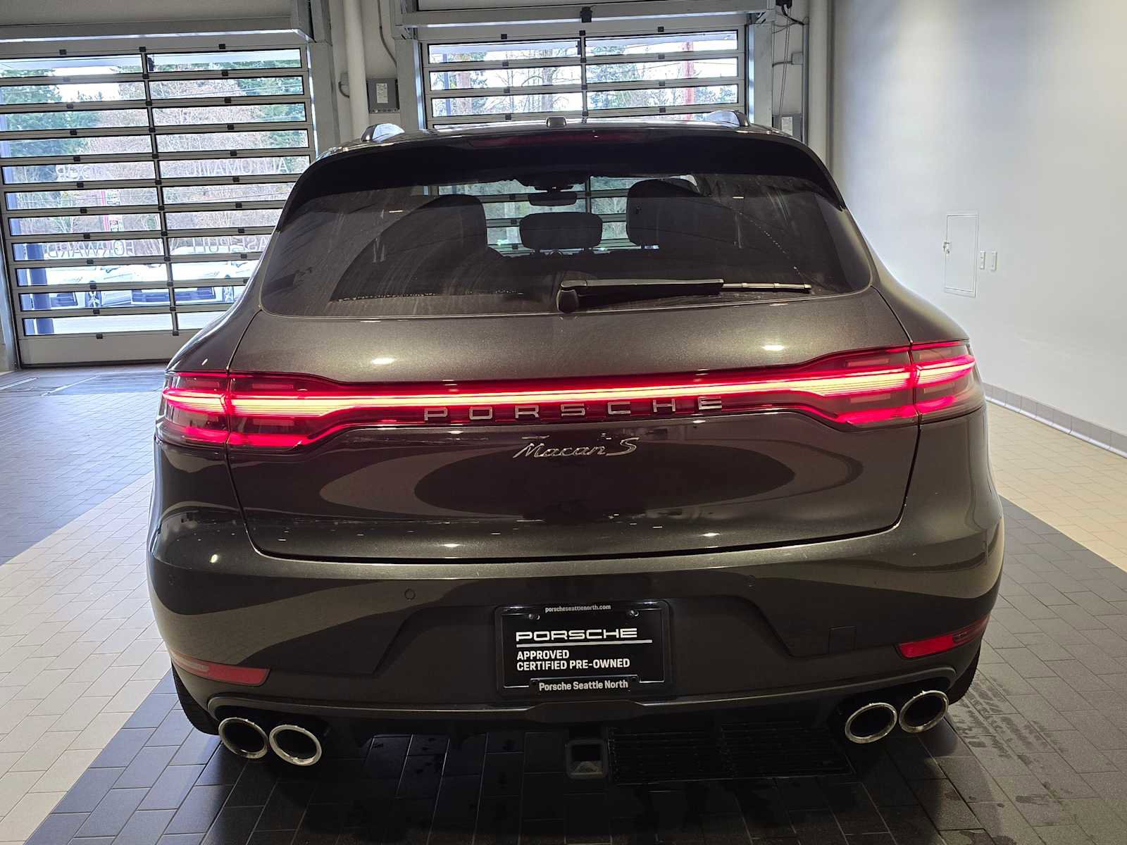 Used 2021 Porsche Macan S image 6