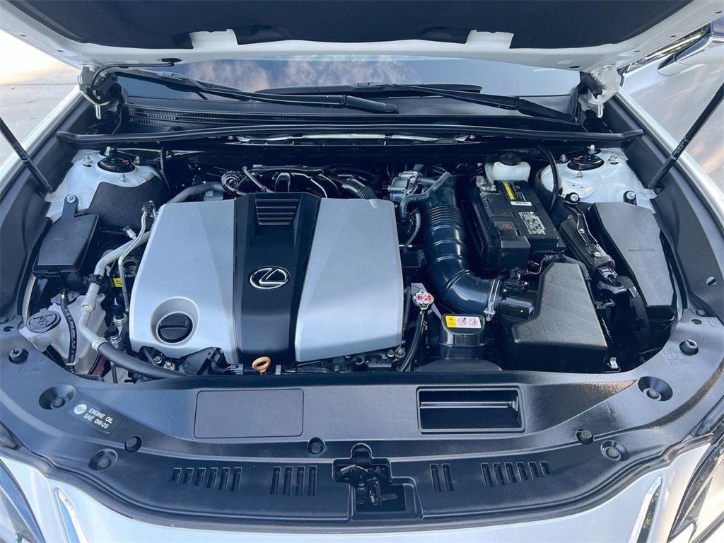 Certified 2022 Lexus ES 350 w/ Premium Package image 10