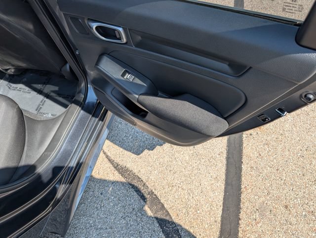 Used 2023 Honda Civic LX image 6