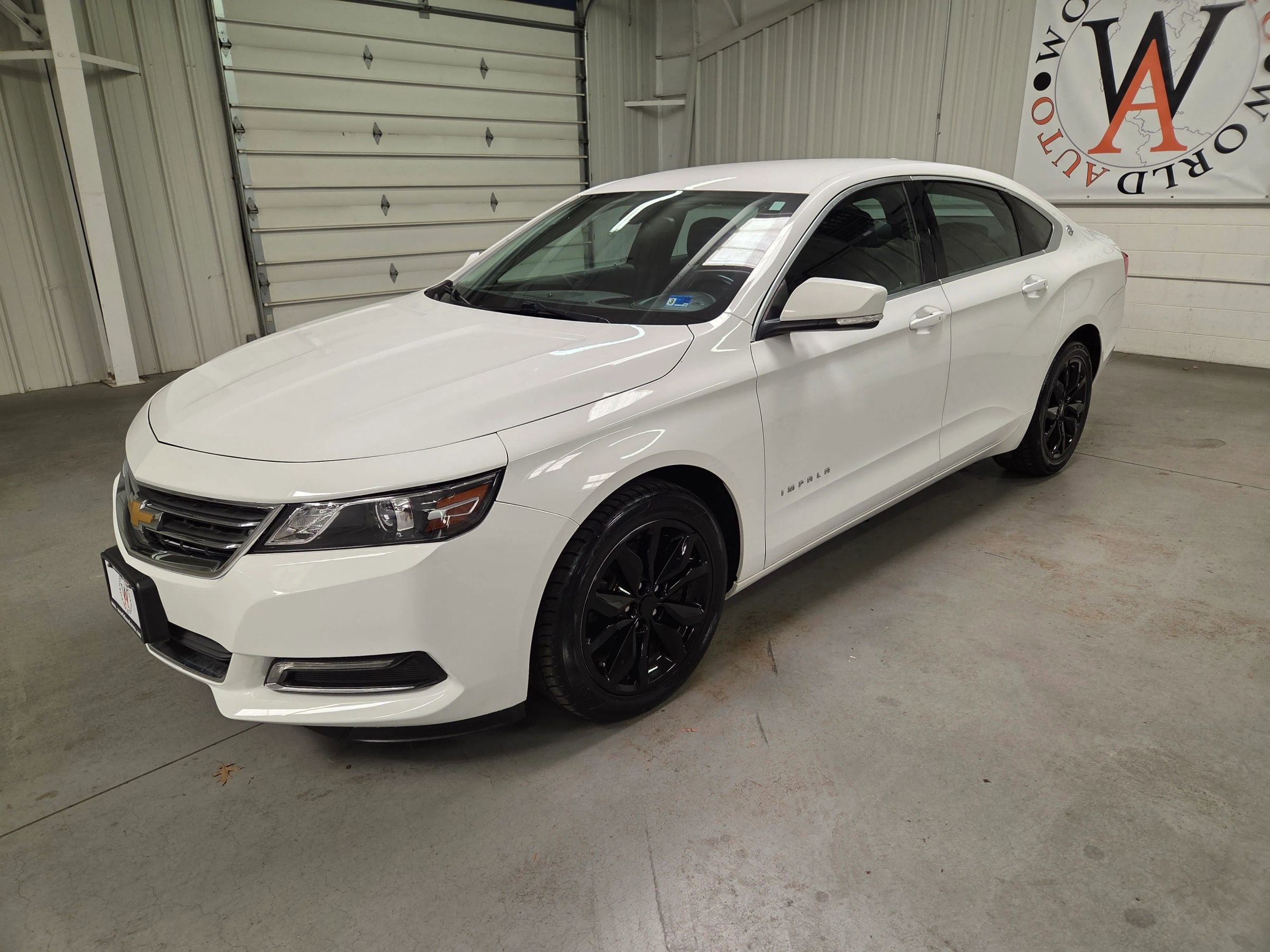 Used 2018 Chevrolet Impala LT FWD image 2