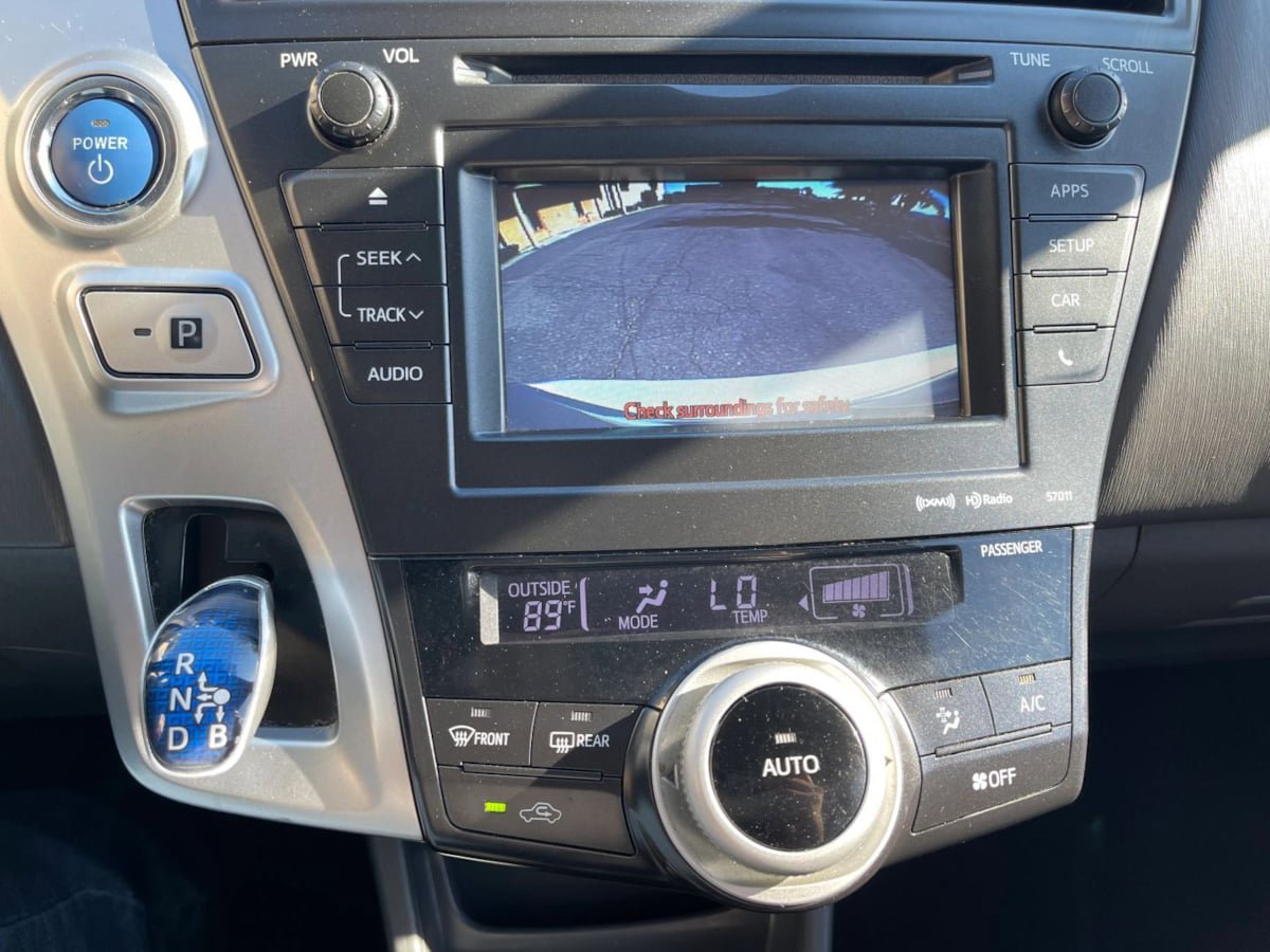 Used 2012 Toyota Prius V Five FWD image 9