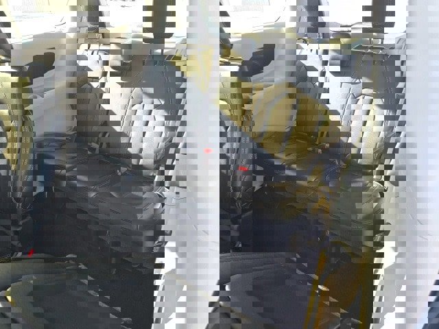 Used 2024 Chrysler Pacifica Touring-L image 8