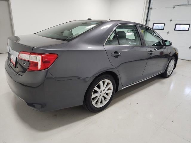 Used 2013 Toyota Camry XLE image 14