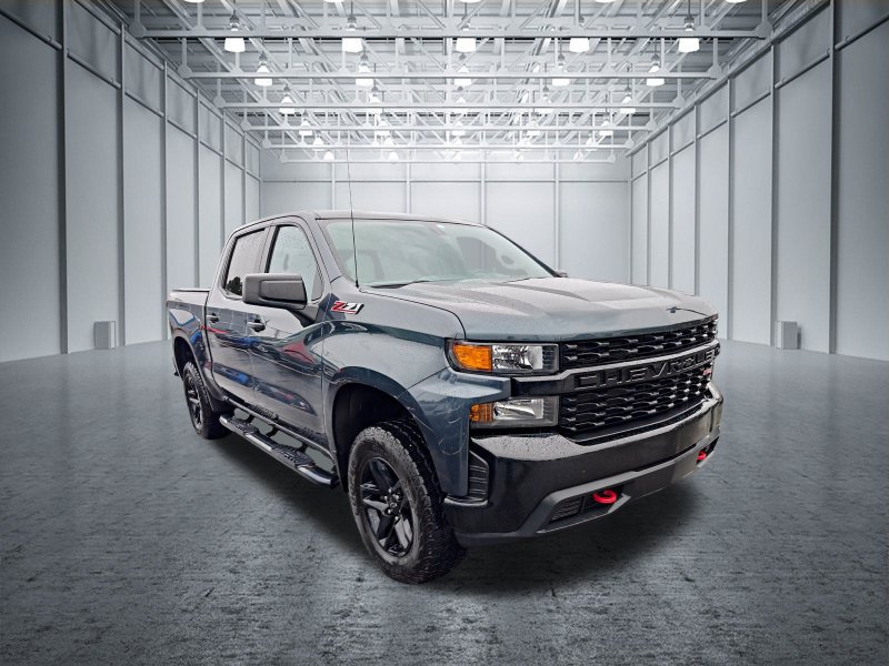 Used 2019 Chevrolet Silverado 1500 Custom Trail Boss w/ Custom Convenience Package AWD/4WD image 3