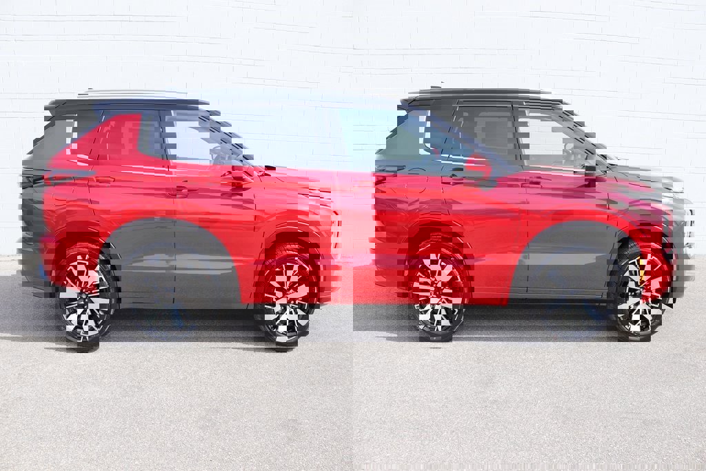 New 2025 Mitsubishi Outlander SEL image 10