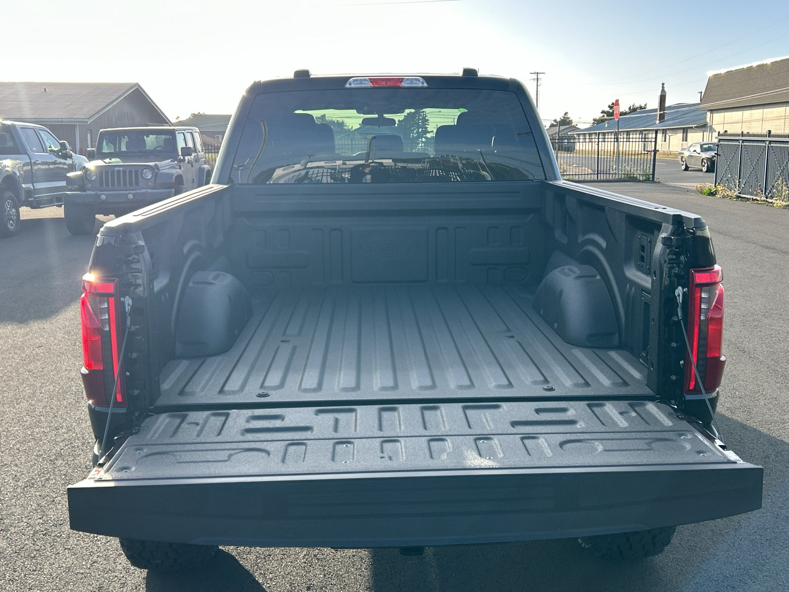 New 2026 Ford F150 XLT w/ XLT Black Appearance Package AWD/4WD image 37