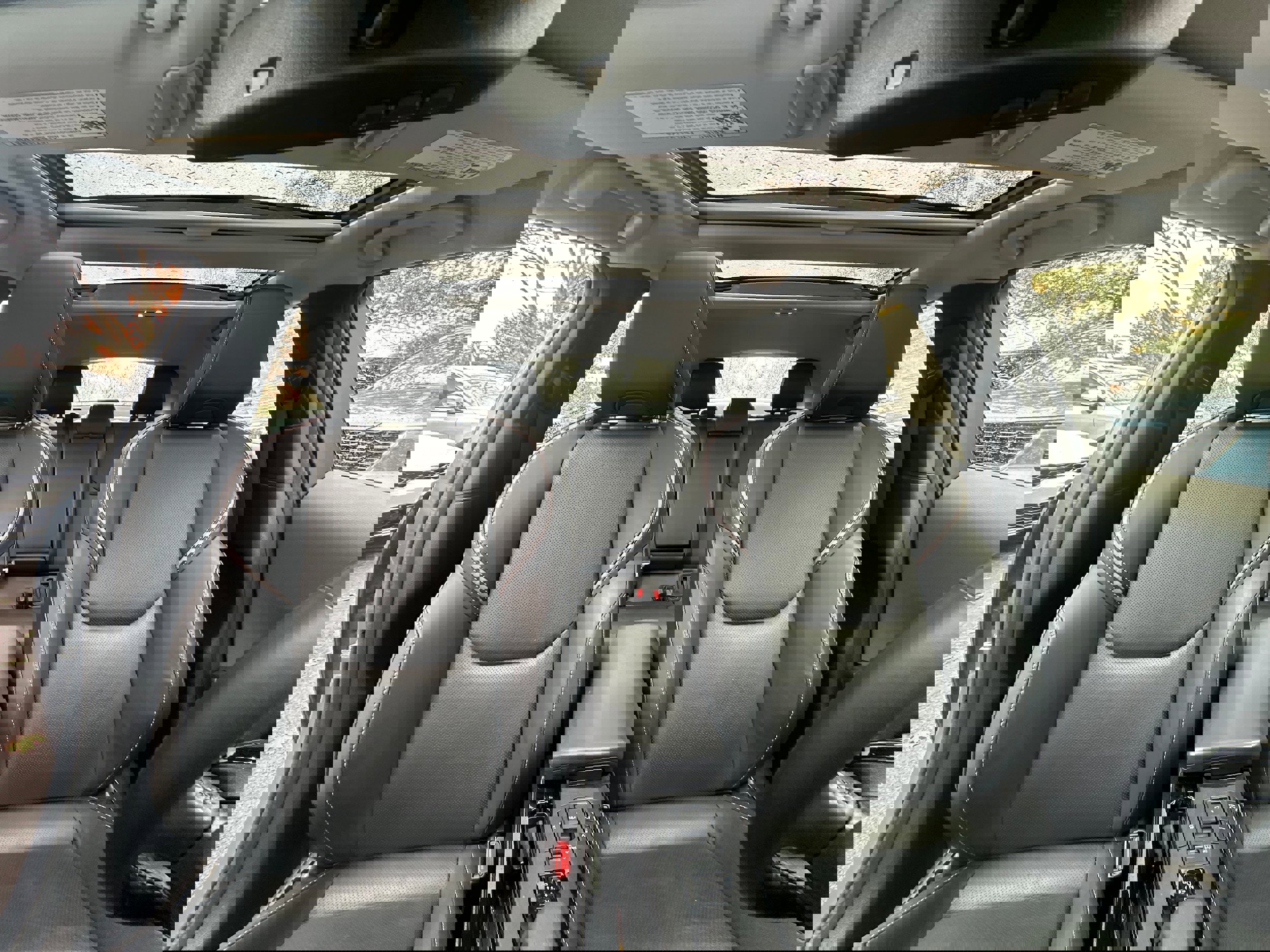 Used 2023 Toyota Prius LE image 24