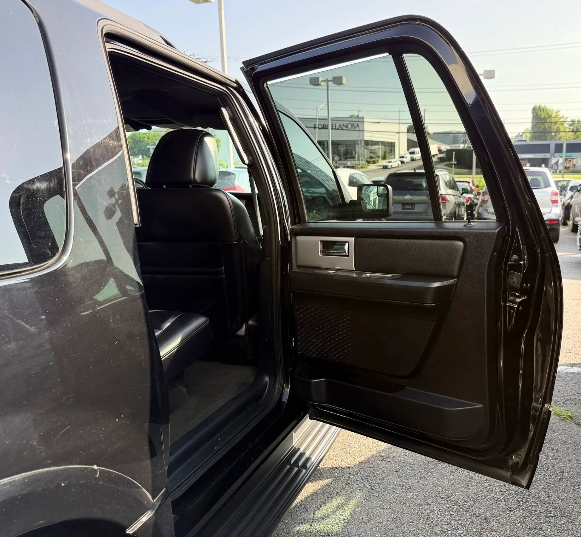 Used 2016 Ford Expedition EL XLT w/ Equipment Group 201A AWD/4WD image 28