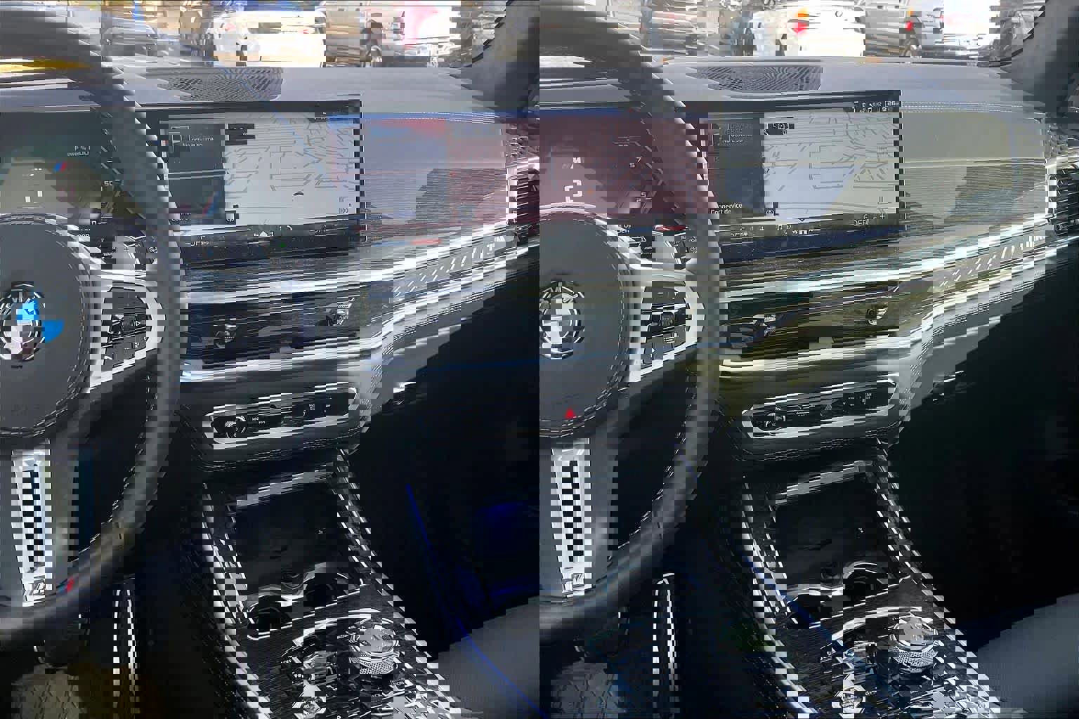 Used 2025 BMW X7 M60i image 9