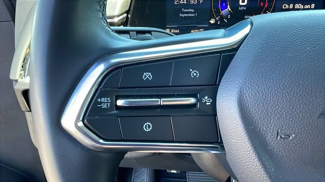 Used 2025 Chevrolet Suburban Z71 AWD/4WD image 25