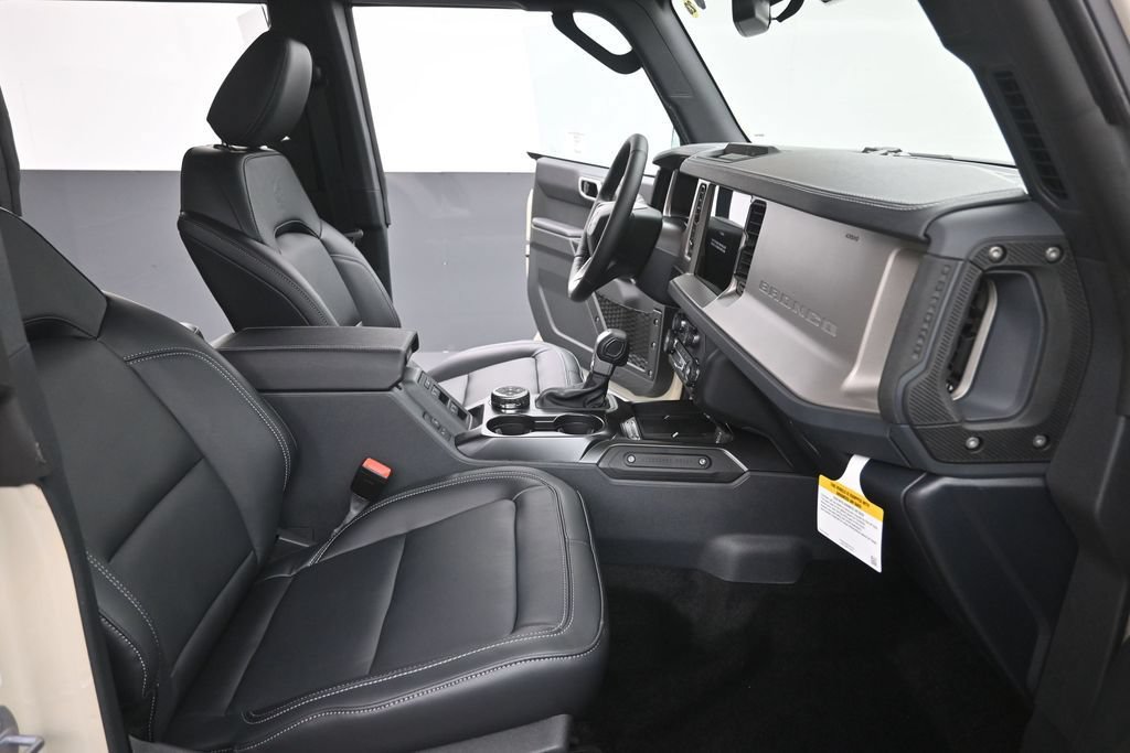New 2026 Ford Bronco Outer Banks AWD/4WD image 24